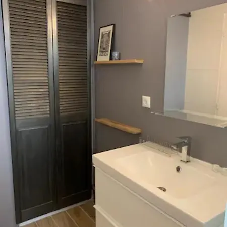 Centre Charmant 2 Pieces 45m2 Lägenhet